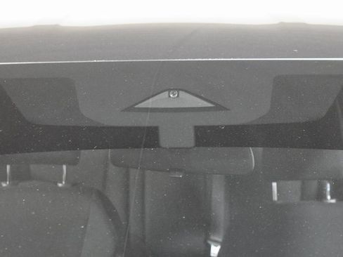 Used 2023 Nissan Rogue S image 34