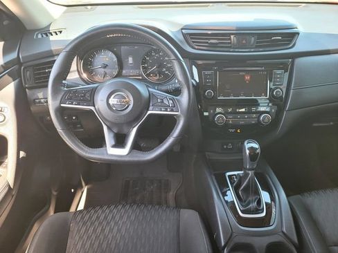 Used 2020 Nissan Rogue SV FWD image 14