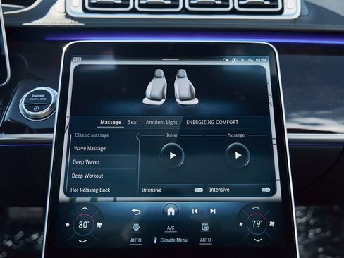 Used 2025 Mercedes-Benz Maybach S 580 4MATIC image 62