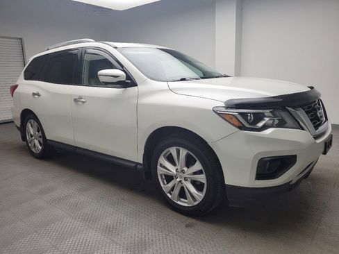 Used 2019 Nissan Pathfinder SL w/ SL Premium Package image 11