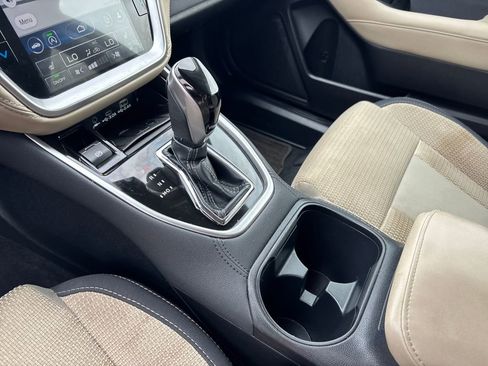 Used 2023 Subaru Outback Premium image 29