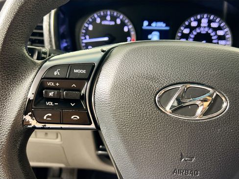 Used 2018 Hyundai Sonata SE FWD image 17