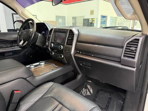 Used 2019 Ford Expedition Platinum AWD/4WD image 20