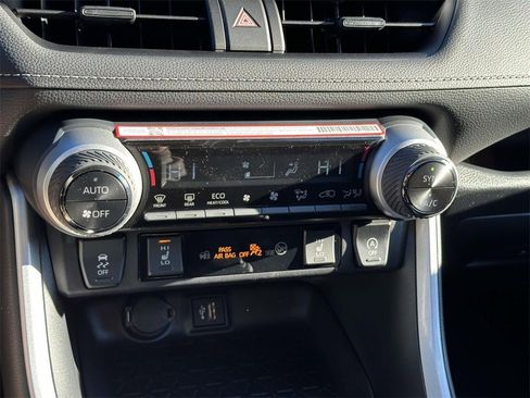 New 2025 Toyota RAV4 XLE image 5