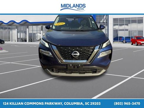 Used 2023 Nissan Rogue SV FWD image 2