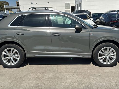 New 2025 Audi Q3 2.0T Premium image 8