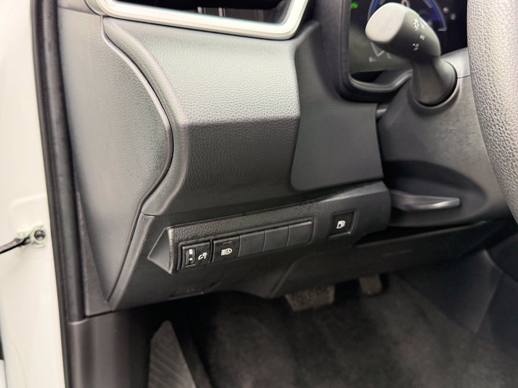 Certified 2026 Toyota Corolla LE FWD image 15