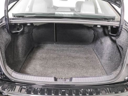 Used 2020 Volkswagen Jetta SE w/ SE Cold Weather Package FWD image 39
