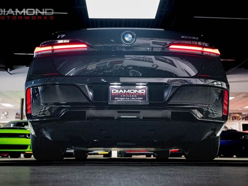 Used 2023 BMW i7 xDrive60 image 60