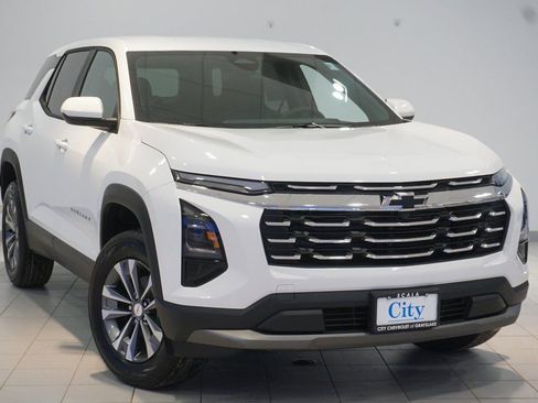 New 2026 Chevrolet Equinox LT w/ Convenience Package II image 4