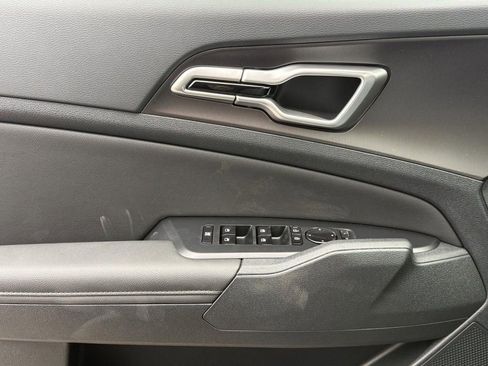 New 2026 Kia Sportage EX FWD image 25