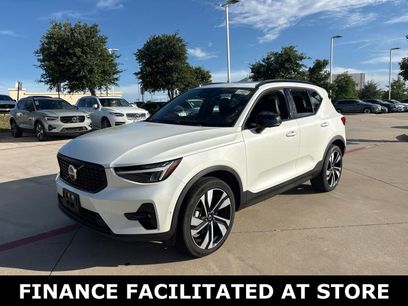 Certified 2025 Volvo XC40 B5 Plus