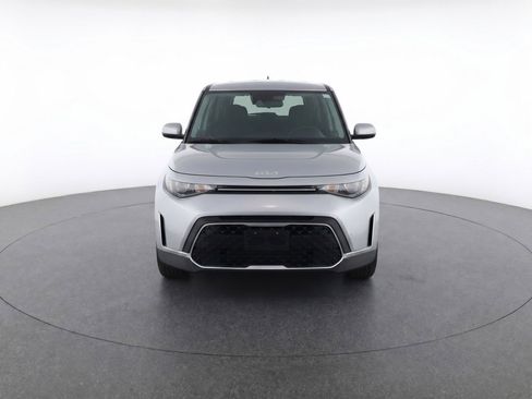 Used 2025 Kia Soul LX w/ LX Technology Package FWD image 2