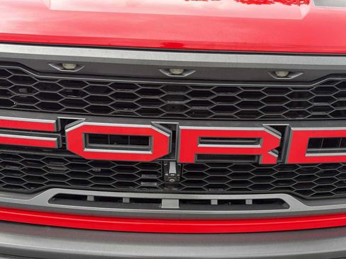 Used 2018 Ford F150 Raptor w/ Equipment Group 802A Luxury AWD/4WD image 10