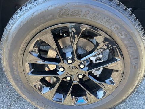 Used 2023 Jeep Wrangler Unlimited Sahara w/ Cold Weather Group image 13