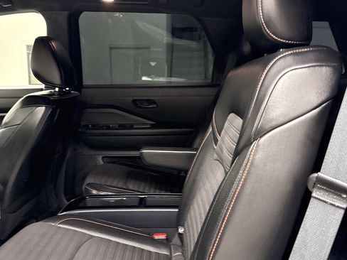 Used 2024 Nissan Pathfinder Rock Creek image 14