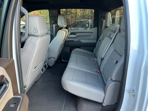 Used 2025 GMC Sierra 1500 SLT image 28