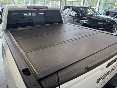 Certified 2023 GMC Sierra 1500 AT4 w/ Technology Package AWD/4WD image 45