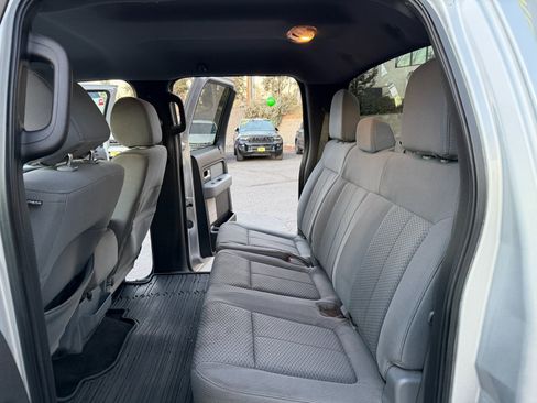 Used 2013 Ford F150 XLT w/ XLT Chrome Pkg image 10