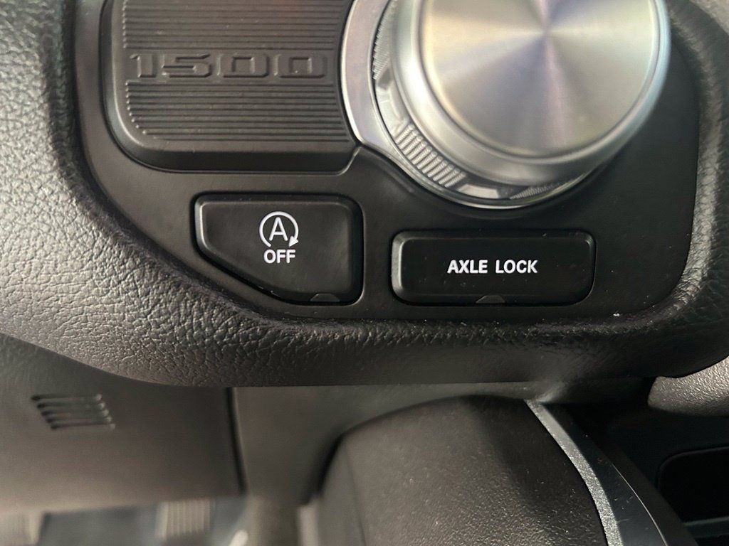 Used 2020 RAM 1500 Laramie RWD image 52