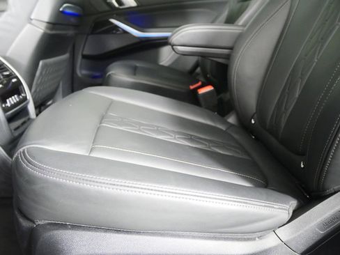 Certified 2024 BMW X7 M60i w/ Executive Package image 15