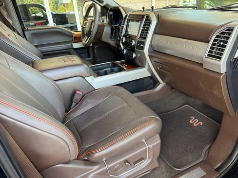 Used 2017 Ford F250 King Ranch w/ King Ranch Ultimate Package AWD/4WD image 30