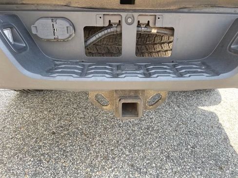 Used 2022 Toyota Tacoma TRD Off-Road w/ Technology Package AWD/4WD image 49