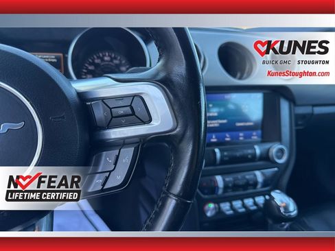 Used 2023 Ford Mustang Convertible RWD image 29
