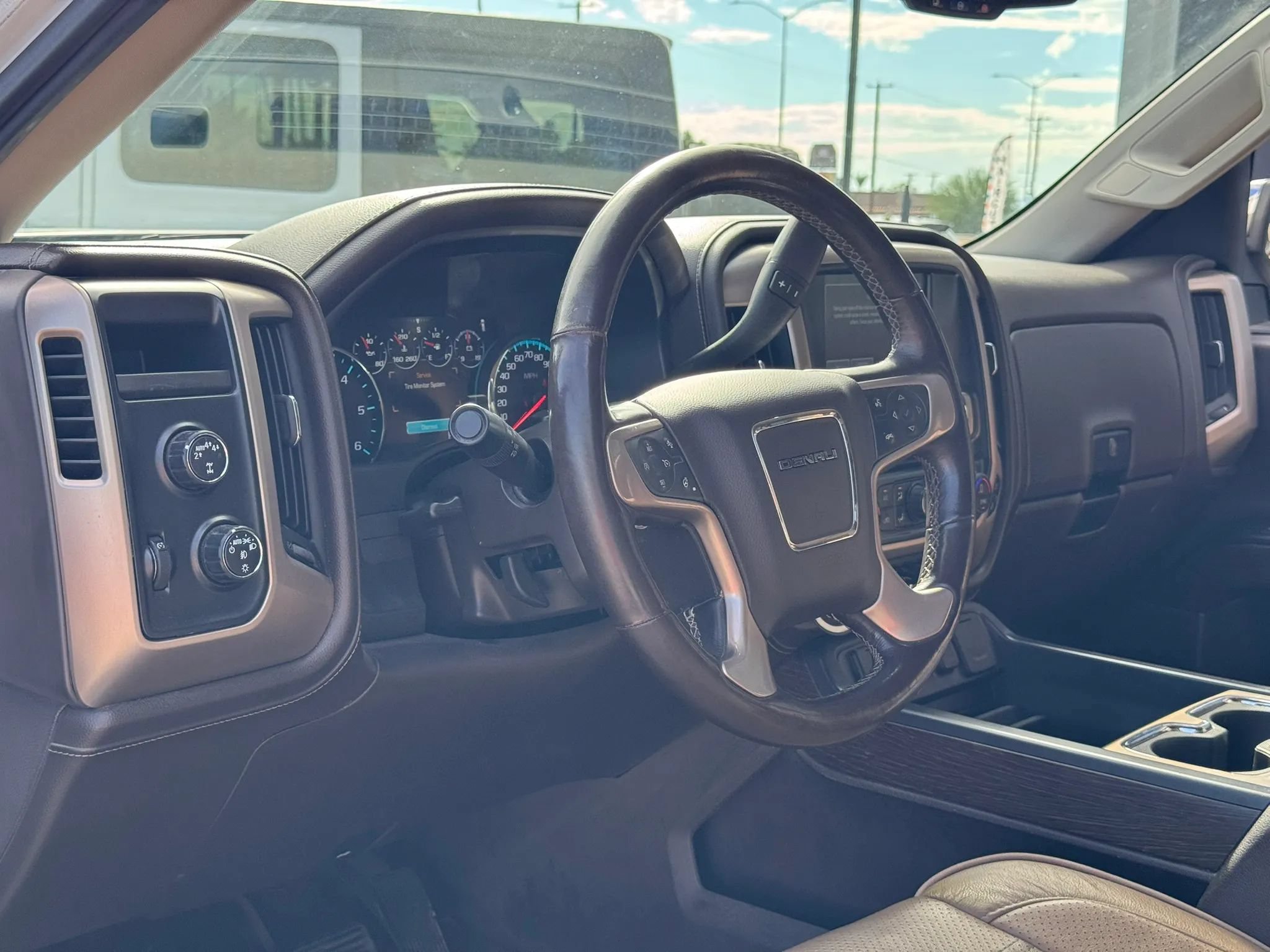 Used 2017 GMC Sierra 1500 Denali AWD/4WD image 12