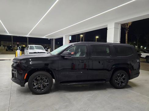 New 2026 Jeep Grand Wagoneer Limited AWD/4WD image 3
