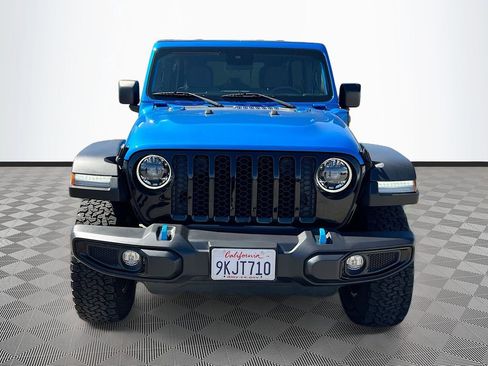 Used 2024 Jeep Wrangler Unlimited AWD/4WD image 2