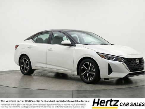 Used 2025 Nissan Sentra SV image 1