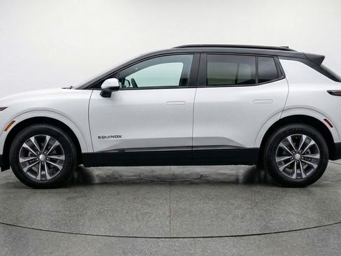 Used 2025 Chevrolet Equinox LT image 5