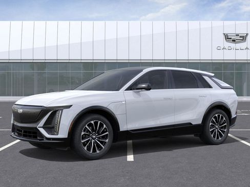 New 2026 Cadillac Lyriq Sport image 2