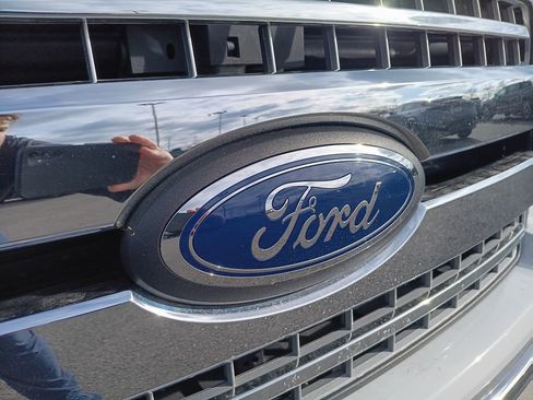 Used 2019 Ford F150 XLT w/ XTR Package image 23