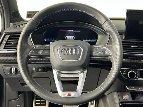 Used 2023 Audi SQ5 Prestige w/ Prestige Package AWD/4WD image 30