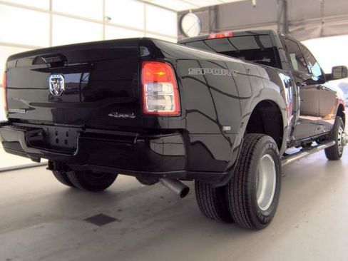 Used 2022 RAM 3500 Big Horn w/ Level A Equipment Group AWD/4WD image 8