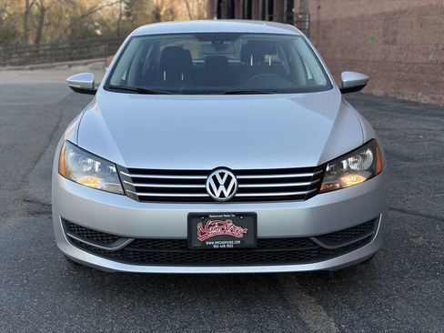 Used 2012 Volkswagen Passat 2.5 S FWD image 2