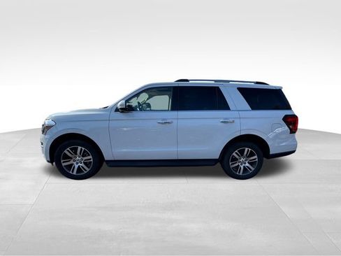 Used 2024 Ford Expedition Limited image 6