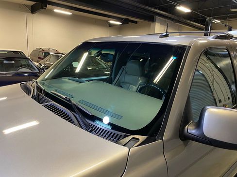 Used 2002 Chevrolet Tahoe LT RWD image 19