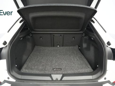 Used 2023 Volkswagen ID.4 S RWD image 8