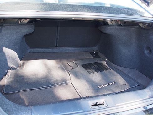 Used 2020 Nissan Sentra SV FWD image 14
