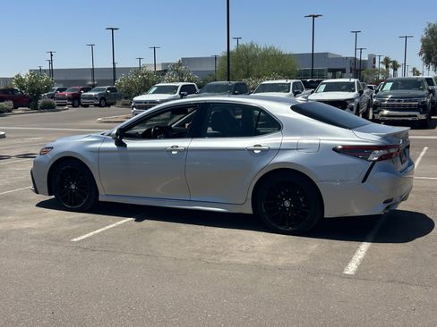 Used 2024 Toyota Camry XSE FWD image 3