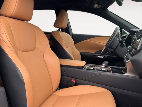 Used 2025 Lexus RX 350h image 13