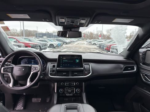 Certified 2023 Chevrolet Suburban Z71 w/ Luxury Package image 27