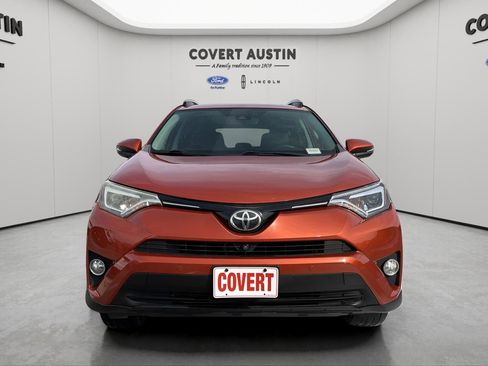 Used 2016 Toyota RAV4 Limited image 8