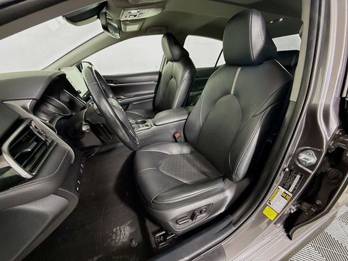 Used 2021 Toyota Camry XSE image 22