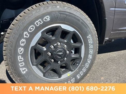 New 2026 RAM 2500 Laramie AWD/4WD image 9