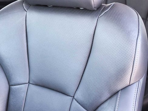 Used 2023 Subaru Ascent Touring image 25