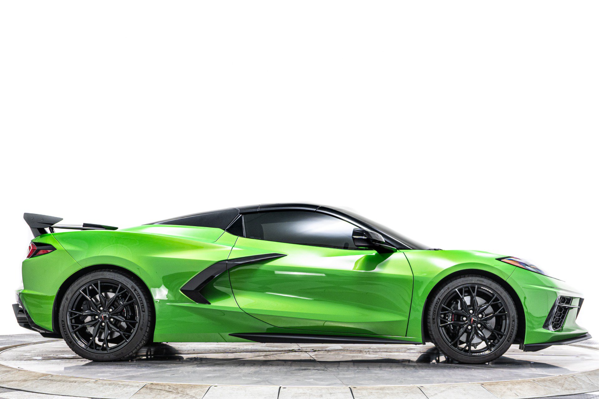 Used 2026 Chevrolet Corvette Stingray Premium Conv w/ Z51 Performance Package RWD image 18